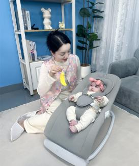 CR128 Auto Baby swing